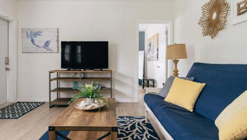 One bedroom private apartment two blocks to Beach! - Foto 2