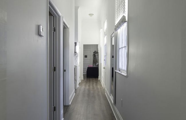 Best Location! 4 BR! Next to French QT by YouRent - Foto 21