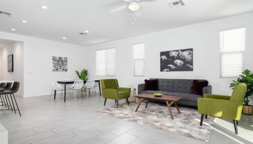 Stylish & Bright Gem ~ King/Queen Beds ~ Backyard! - Foto 3