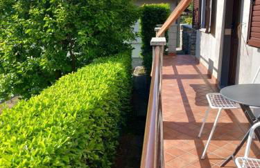 Lake and Guzzi view - Holiday Home - Foto 33