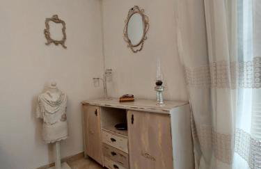 Antique Apartment 2 - Photo 16