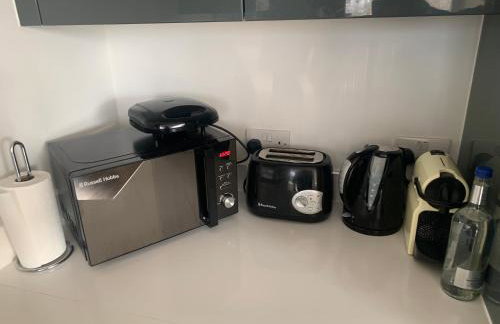 2 bedroom 2 bath 1 ensuite in Roya Asenal beautiful views & parking - Foto 16