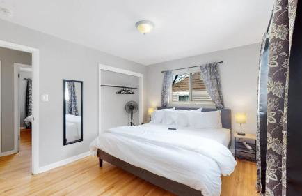 Peaceful retreat in quite neighborhood - Photo 18