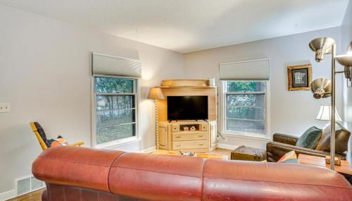 7 Mi to Downtown Minneapolis Home with Fire Pit! - Foto 5