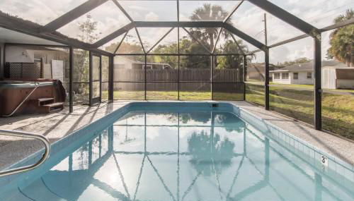 Boho retreat w pool & beach access - Foto 2