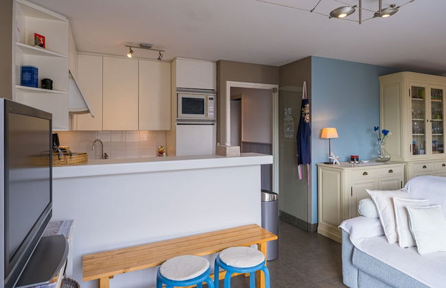 Quiet Apartment With Sunny Terrace - Photo 5