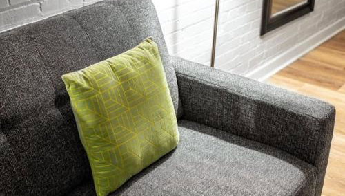 Beautiful 2BR 2BA In The Block by CozySuites - Foto 3