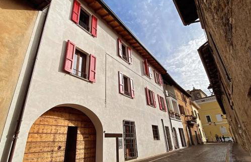 La Volpe Rossa Rooms and Apartments - Photo 1