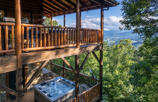 Luxury 4200 Sqft Log Cabin on 50 Acres Sleeps 16 - Foto 25