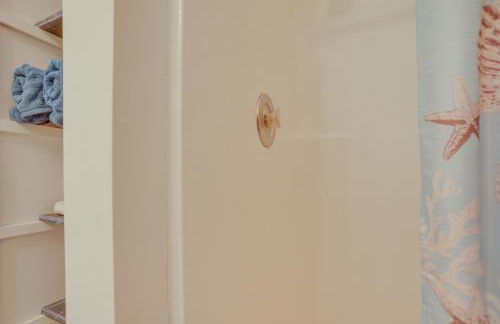 Near Edisto Beach State Park Home with Lanais! - Foto 21