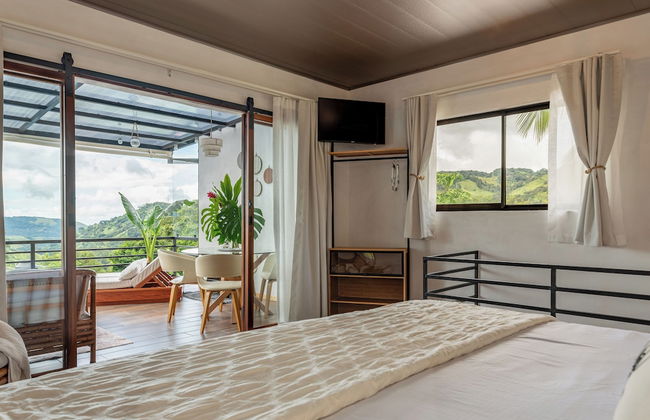 Yaloco House Monteverde - Photo 6