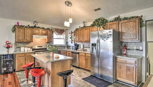 Gloucester Retreat with Backyard Oasis and Pier! - Foto 2