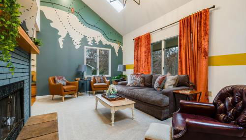 Adventure Hub Hot Tub, Near Waterpark Ski & Golf - Foto 2