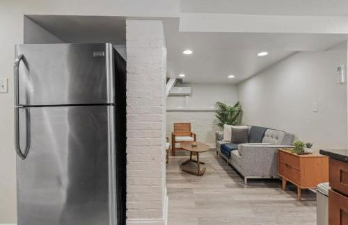 Garden-Level 2-BR Apt in Historic Petworth Home - Foto 9