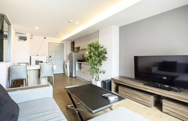 Locals Sathorn Siamese Nang Linchee - Foto 36