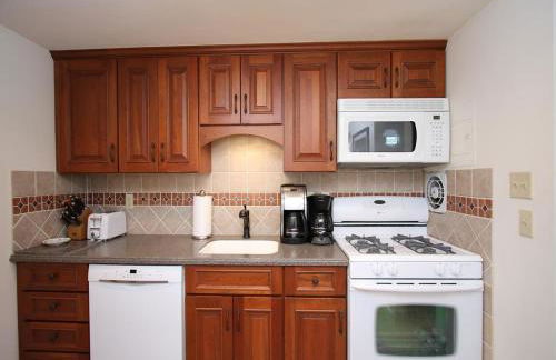 Bay Side Cape In Desirable Surf City Lbi - 4 Bedroom 2 Bath With Private Yard - Foto 5