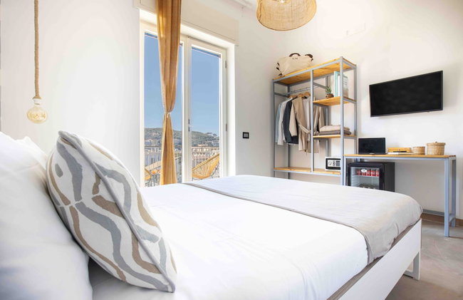 Mediterranean Suites - Old Town - Photo 12