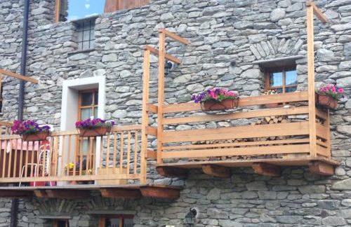 Bilocale pietra e legno immerso nella natura - Foto 7