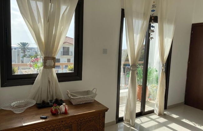 Two Bedroom Duplex With Mountain and Sea View - Photo 24