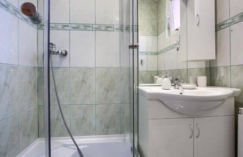 Apartment Buddy - Photo 28