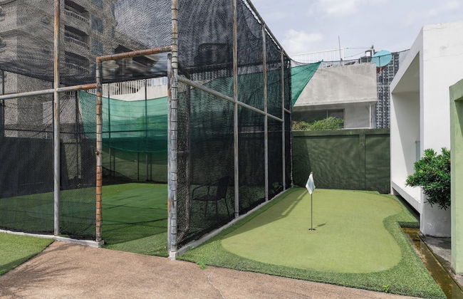 Beverly33 - Photo 21