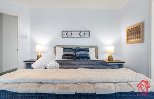 Georgian Oasis with Private Pool - An Irvie Home - Foto 26