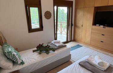 Paralia Homes cheerful 2 bedroom with pool, unit #1 - Foto 42