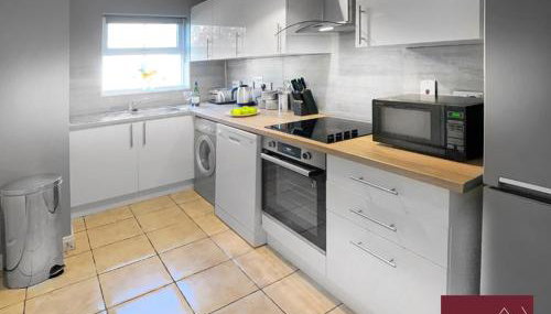 Woking - 2 Bedroom House - Parking - Foto 5, Other