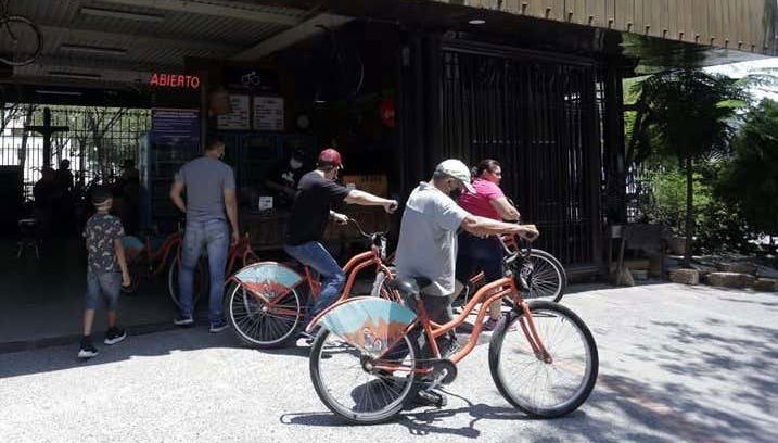 Profitez d'une agréable balade à vélo à Monterrey