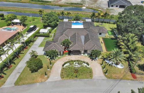 8-BR with Pool & Mini-golf & Soccer - Foto 148