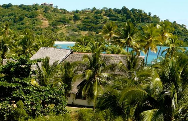 Have a Relaxing Vacation Right on the Beach Enjoying the Locations Amenities - Foto 25