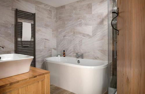 GORSE BARN - A cosy barn conversion in North Wales with a log burner - Photo 20