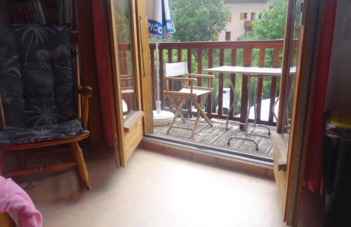 Charmant 2 Pièces + Coin Montagne - Parking Privé, WiFi, Proche Pistes - FR-1-762-31 - Foto 5