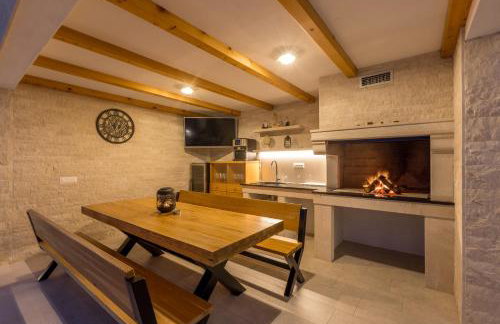 Luxury Villa Diana with heated pool and jacuzzi - Foto 5
