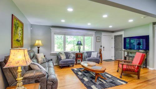 13 Mi to Guntersville Lake Henagar Gem with Hot Tub - Foto 5