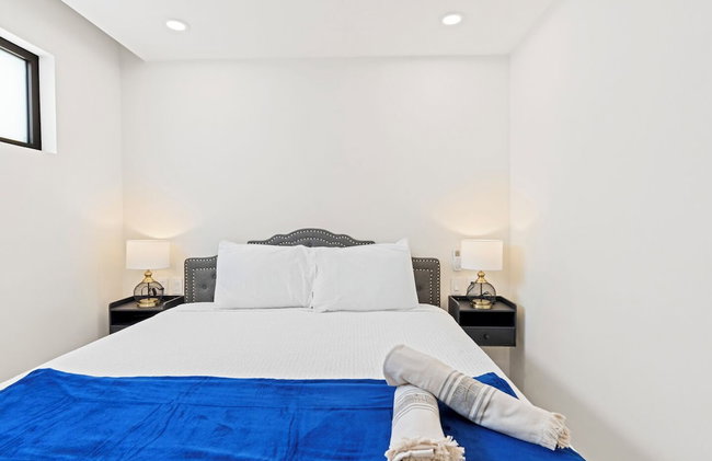 The Hills Residence - Photo 77