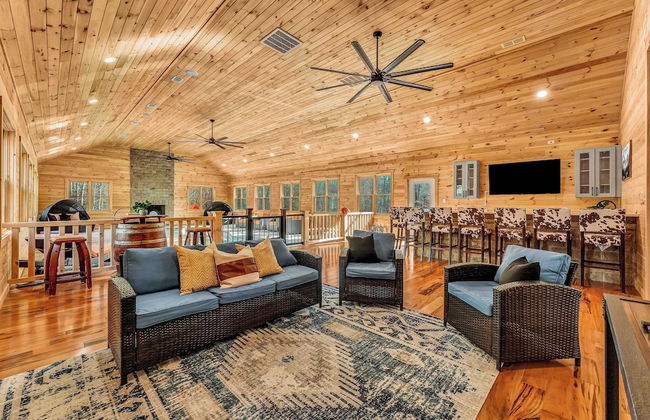 Grand Timber by Avantstay Indoor Pool, Sports Court, Game Room, & More! - Foto 27