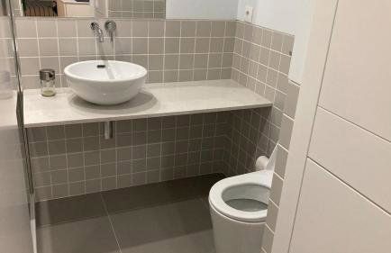 Central Studio Flat - Photo 2