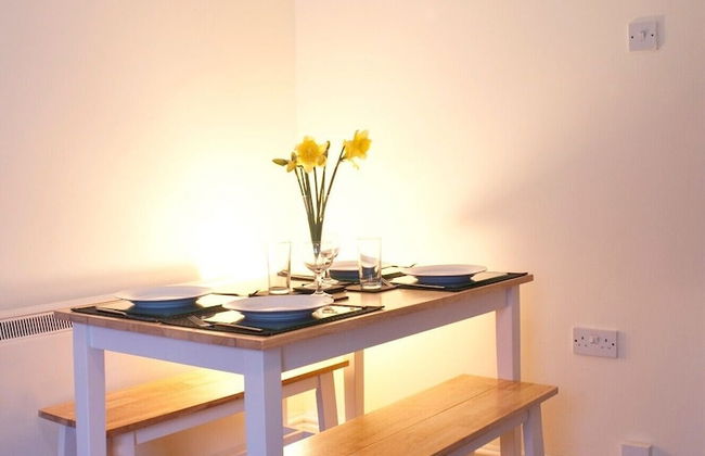 Bryn Melyn Farm Cottages- 5 Luxury Cottages In A Stunning Setting with Wood Fired Hot Tub - Photo 9