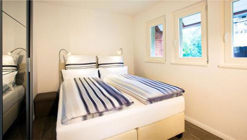 Parkresidenz Lychen, Ferienwohnung 9 - Photo 3, wardrobe