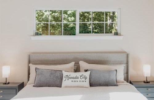 Spacious Cozy and Renovated Mountain Retreat - Foto 26