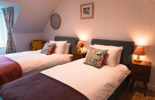 Waterside Cottage by the sea - Broadford - Photo 17