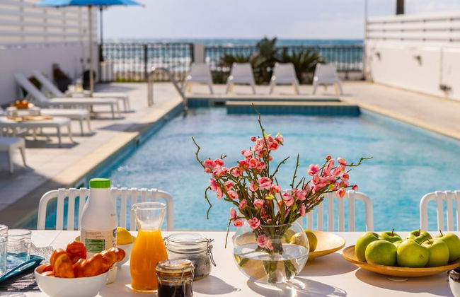 Faros Seaside Villa Larnaca - Foto 1