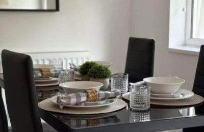 Spacious Bungalow in St Helens, 1-Min Drive to Carr Mill Bridge - Foto 32