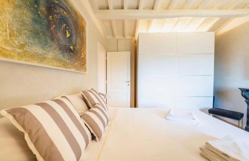 Villa esclusiva nella torre del castello di Tignano tra lusso, storia e natura nel cuore del Chianti - Foto 28