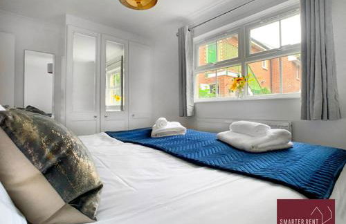 Wokingham - 2 Bedroom Maisonette - With Parking - Foto 9