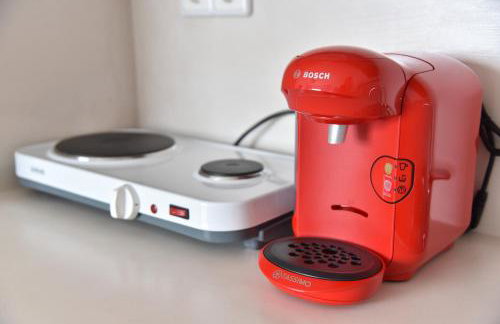 KyMa Studios and Suites - Photo 36