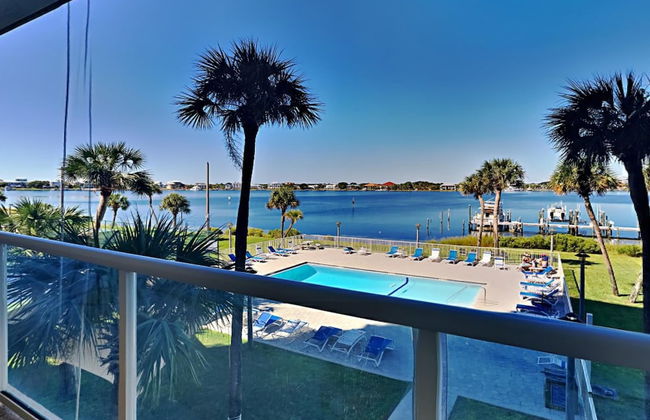 Sabine Yacht & Racquet by Southern Vacation Rentals - Foto 54