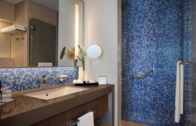 Capital Centre Arjaan by Rotana - Photo 32