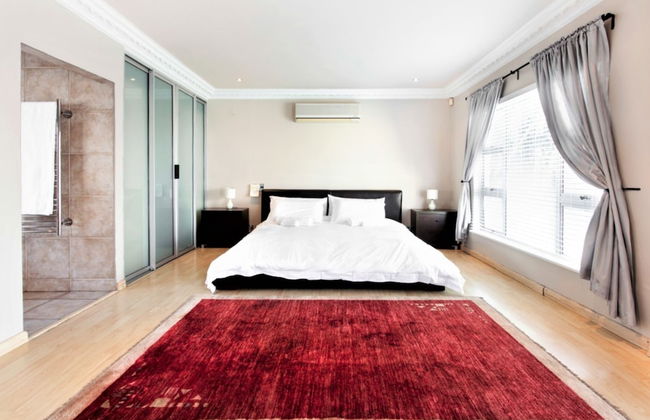 Villa West Beach - Photo 2